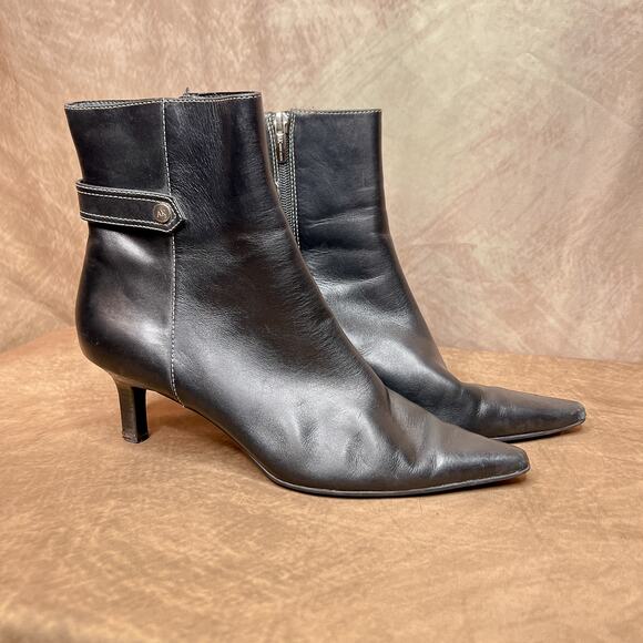 AK Anne Klein iFlex Claude Ankle Boot Kitten Heel Black Leather Pointed Toe Y2K - Picture 9 of 12